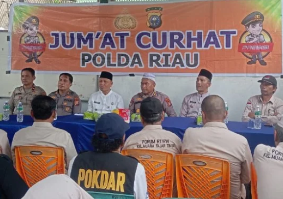 Polsek Rumbai Gelar Jumat Curhat di Muara Fajar Timur