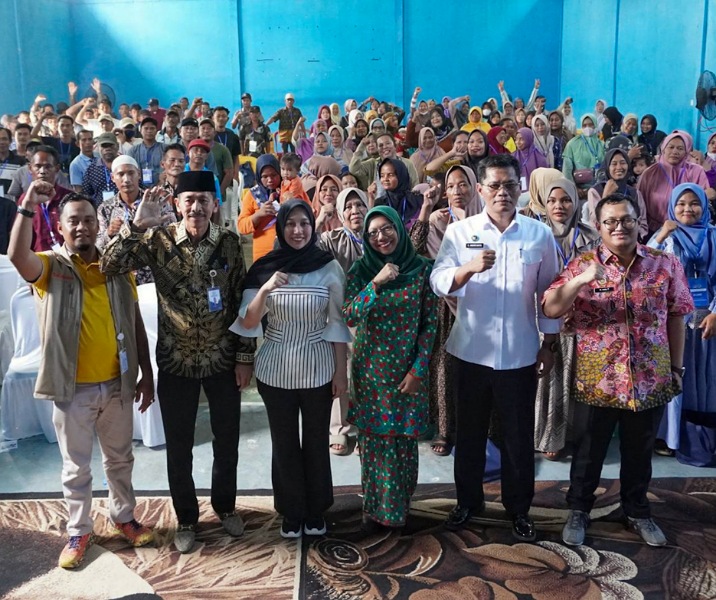DPR RI dan BGN sosialisasi Makan Bergizi Gratis di Desa Sintong, Kecamatan Tanah Putih, Kabupaten Rokan Hilir, Sabtu (3/8/2025). Foto: Istimewa.