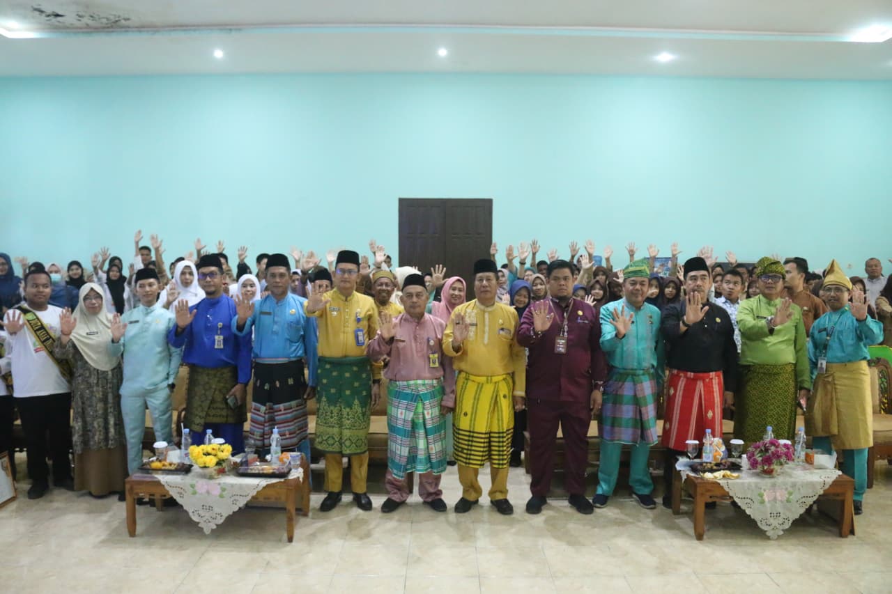 Peserta sosialisasi pencegahan pernikahan anak di Inhil