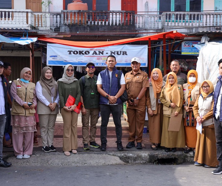 Tim gabungan usai melakukan sidak di dua pasar. Foto: Istimewa.