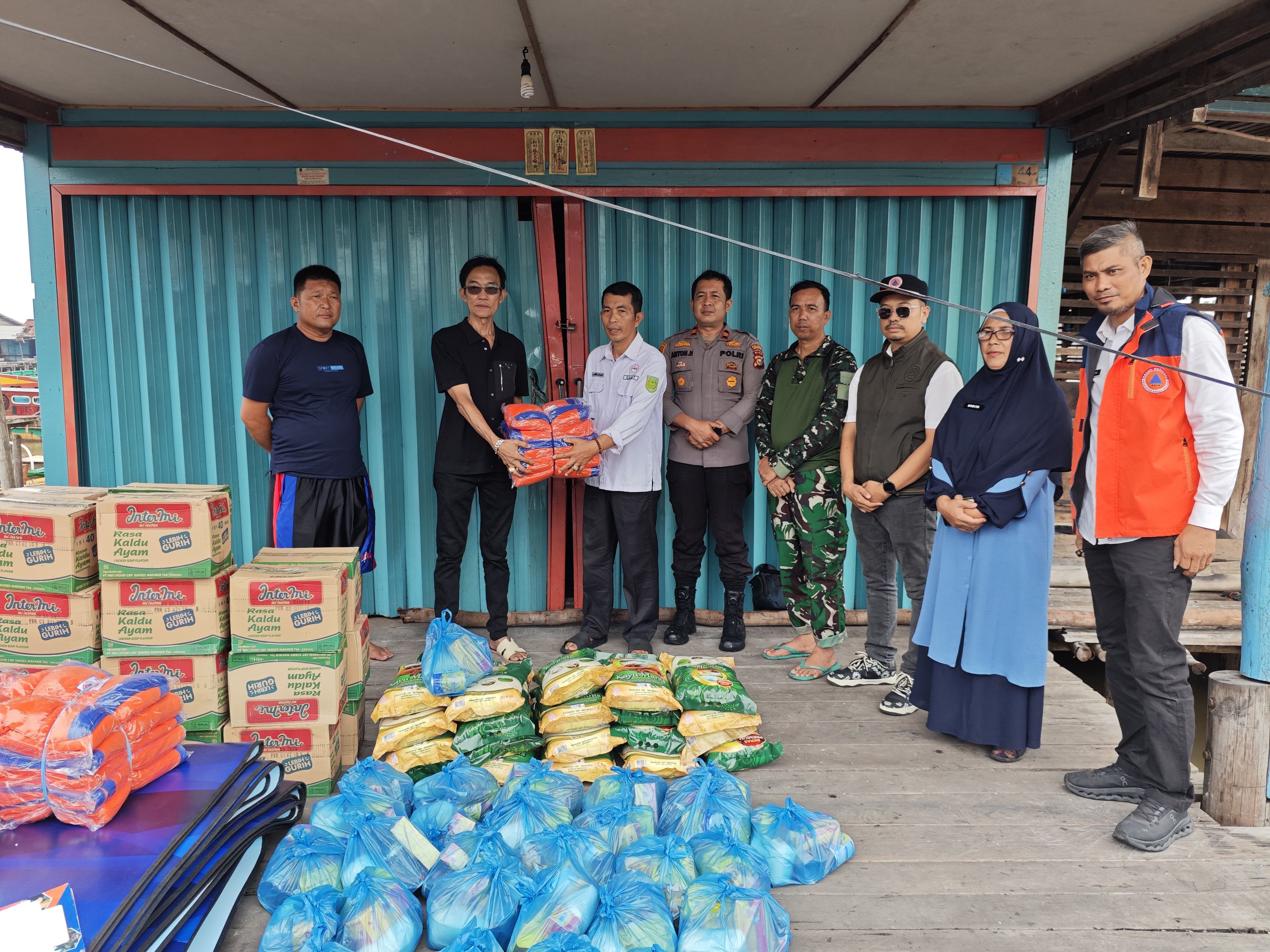 Penyaluran Korban Kebakaran Concong Inhil