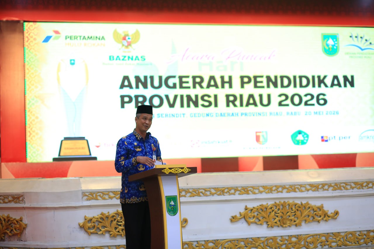Asisten III Setdaprov Riau, M Job Kurniawan, pada acara Puncak Anugerah Pendidikan Riau 2026