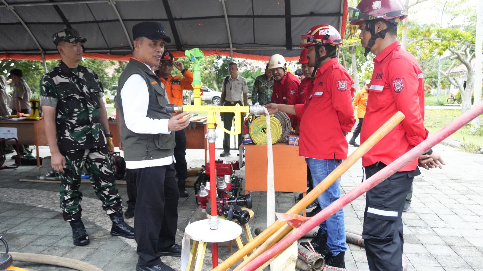 Bupati Inhil, Herman perlengkapan penanganan karhutla