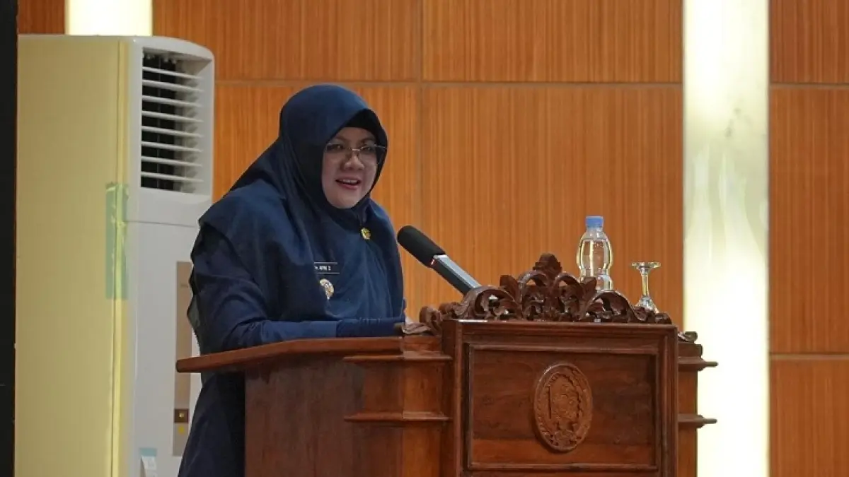 Bupati Siak Afni Z