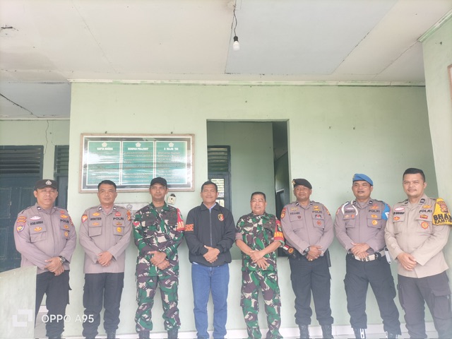 Polsek Tandun Jalin Silaturahmi dengan Pos Ramil 08 Tandun