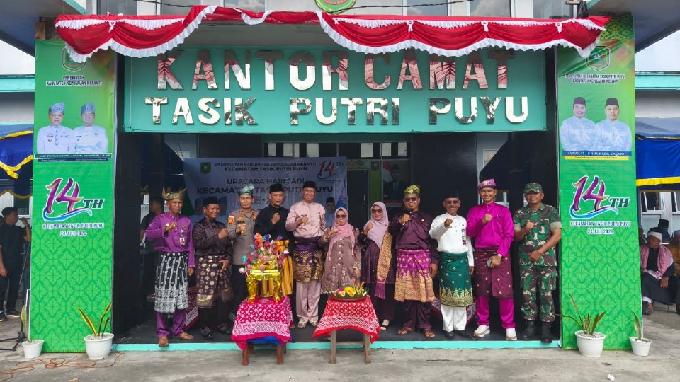 Peringatan Hari Ulang Tahun (HUT) ke-14 Kecamatan Tasik Putri Puyu