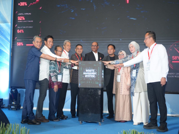 Pembukaan Waste To Energy dan Indo Firex Expo