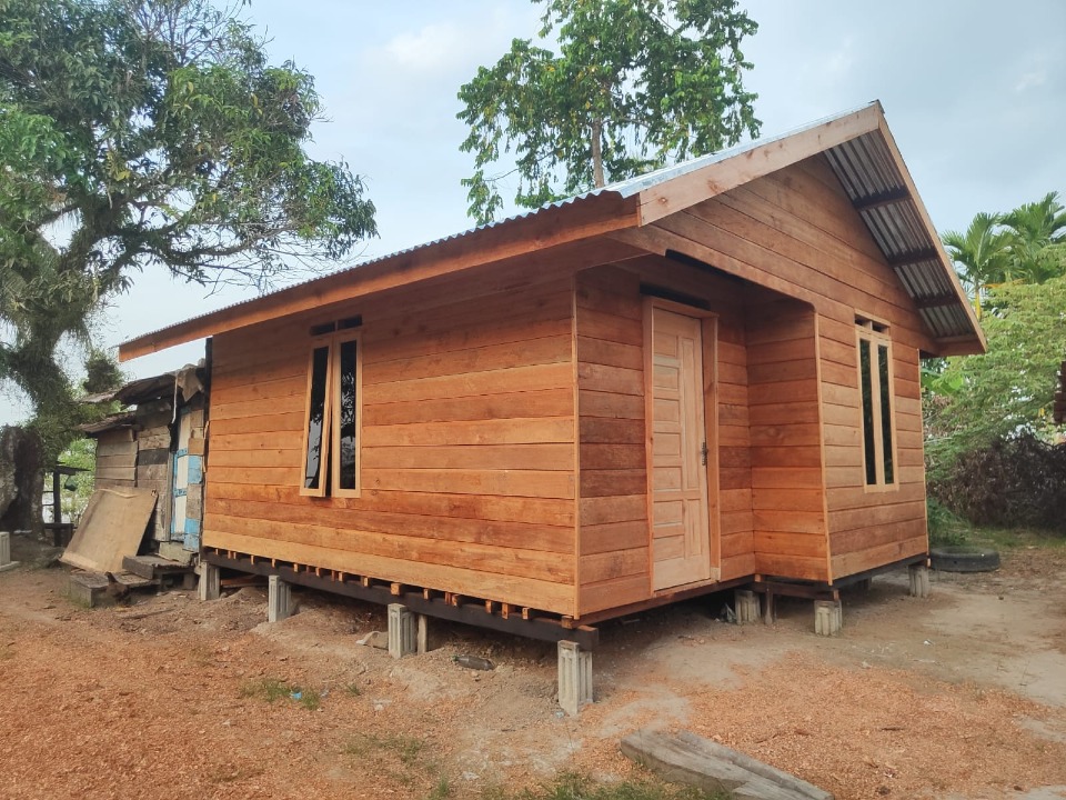 Program Bedah Rumah di Meranti