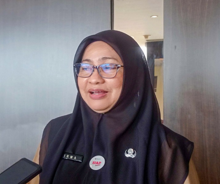 Kepala Disdukcapil Pekanbaru Irma Novrita. Foto: Surya/Riau1.