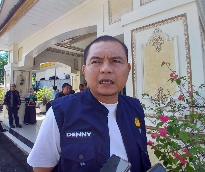 Kepala Bapenda Pekanbaru Tengku Denny Muharpan. Foto: Surya/Riau1.