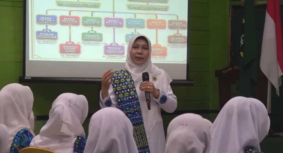 Ketua BKMT Inhil, Katerina Susanti