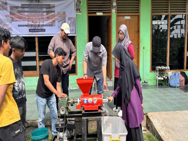 Teknologi mesin crusher kepada UMKM FIOSA