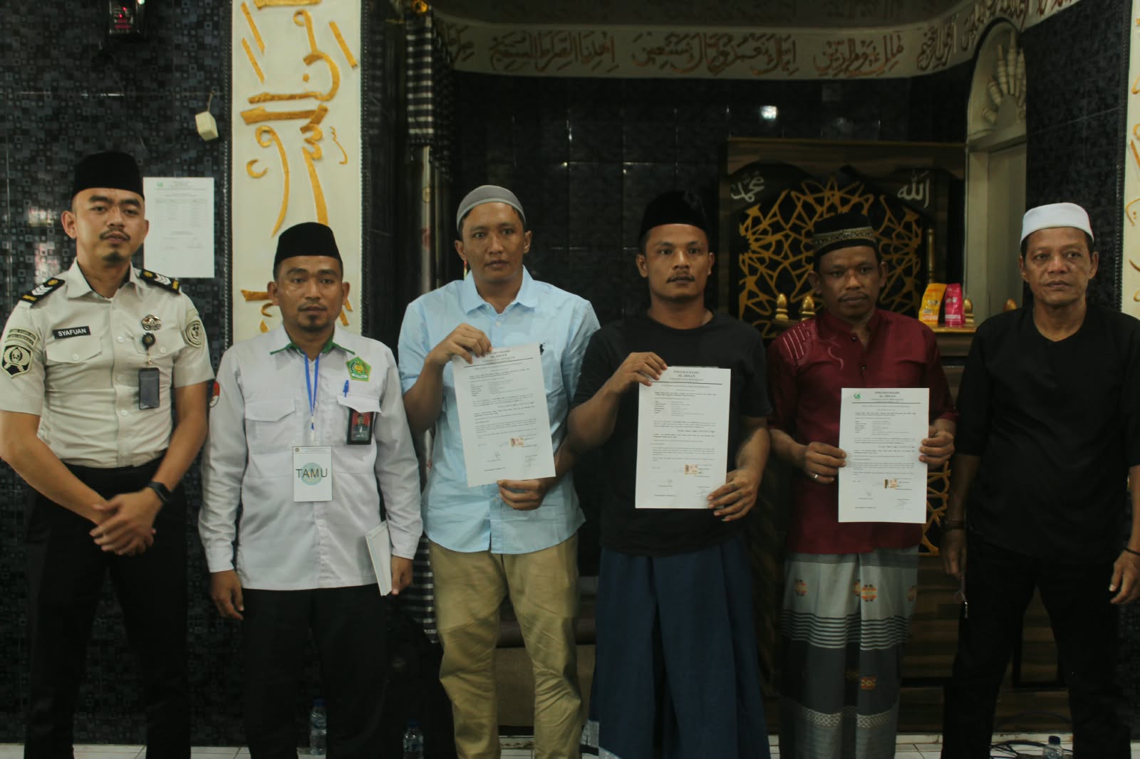 Ngucap Dua Kalimat Syahadat di Hadapan Jema'ah, 3 WBP Masuk Islam