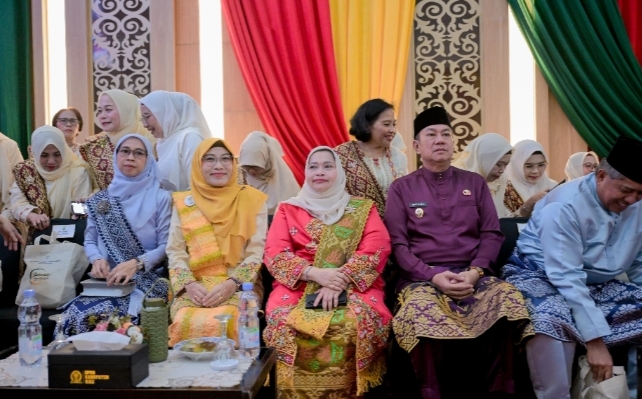 Kasmarni Hadiri Hari Jadi Siak Ke-27, Serukan Harmoni Melayu dan Perkuat Sinergi Antar Daerah