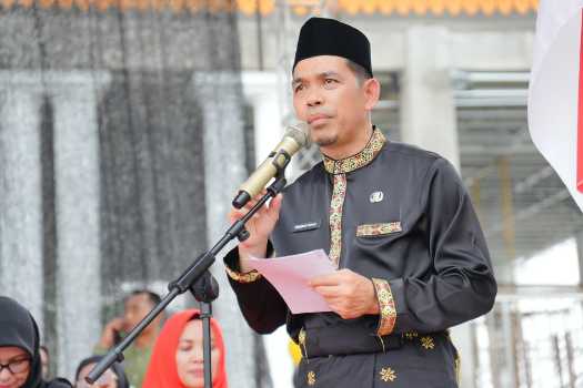 Pembukaan Pekan Olahraga dan Seni (Porseni) IGTK-PGRI tingkat Provinsi Riau di halaman Astaka Taman Jalur, Teluk Kuantan
