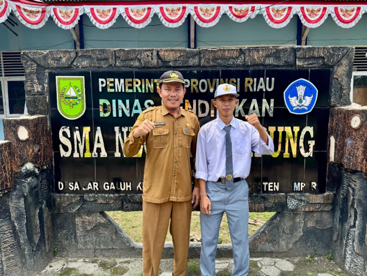 Luthfi Asraful Anam, siswa kelas XII SMAN 2 Tapung, Kabupaten Kampar
