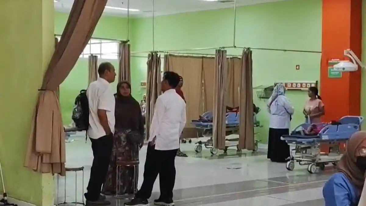 Korban keracunan MBG dirawat/Tribunnews