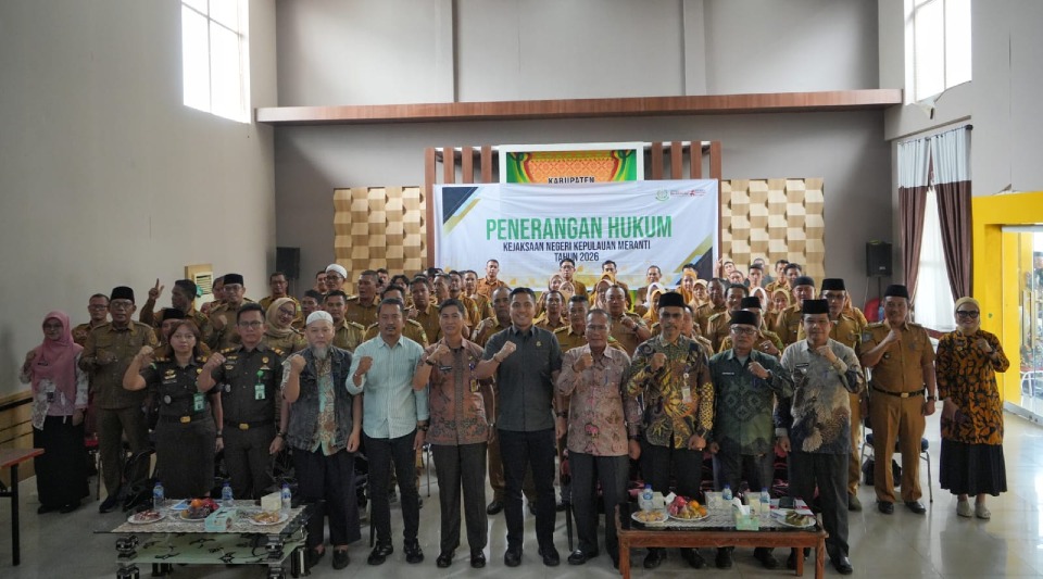 Penerangan Hukum (Penkum) bagi kepala desa dan perangkat desa di Meranti