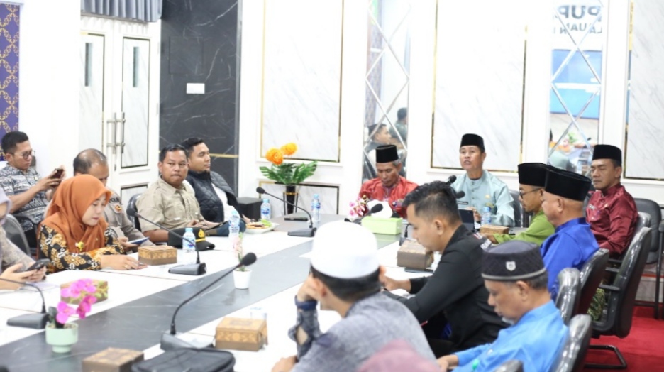 Rapat Pemkab Meranti Membahas Penanganan LGBT
