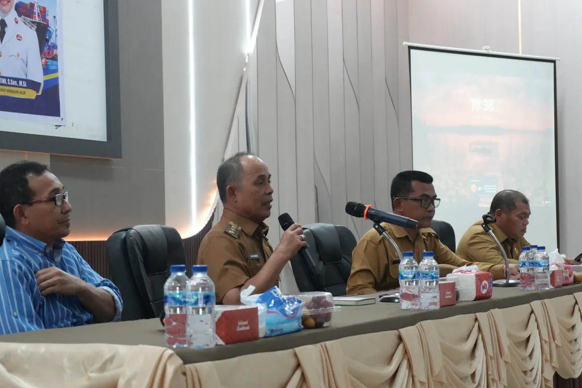  Bupati Indragiri Hilir (Inhil) Herman