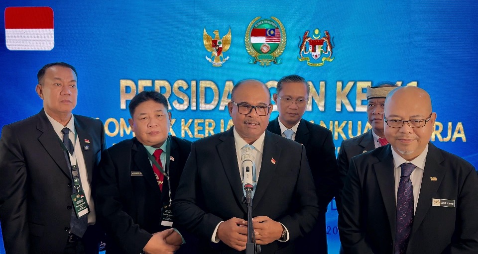  Wakil Bupati Kepulauan Meranti, Muzamil Baharudin di Persidangan ke-41 Kelompok Kerja/Jawatankuasa Kerja Sosial Ekonomi Malaysia–Indonesia 2026 di Bandung